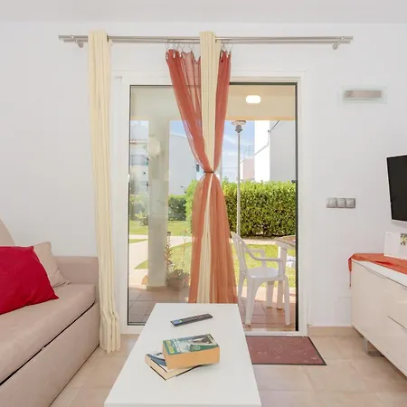 Lurdes Apartment *