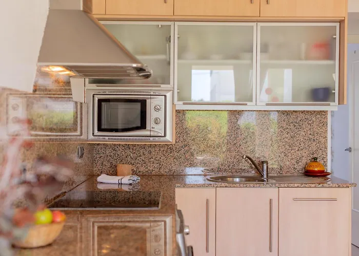 Lurdes * ثيوداديلا